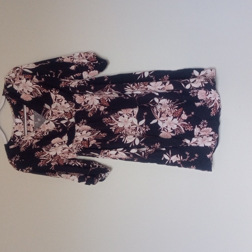 Isabel Maternity by Ingrid & Isabel Navy and Cream Floral Dress